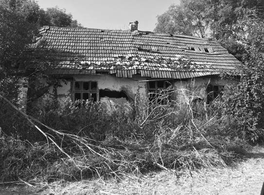 Abb. 6: Verfallenes Haus entlang der Koloniya-Straße