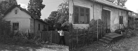 Abb. 7: Das verlassene Haus (Koloniya-Straße Nr. 8) einer vor kurzem verstorbenen Frau; welke Blumen auf der Fensterbank